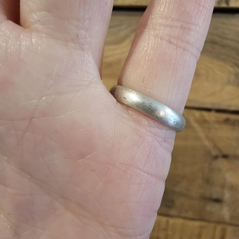Vintage sterling silver and matte yellow serpentine ring size 5.5